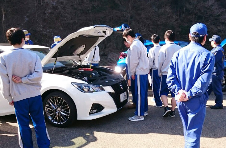 高校生を対象とした工場見学会